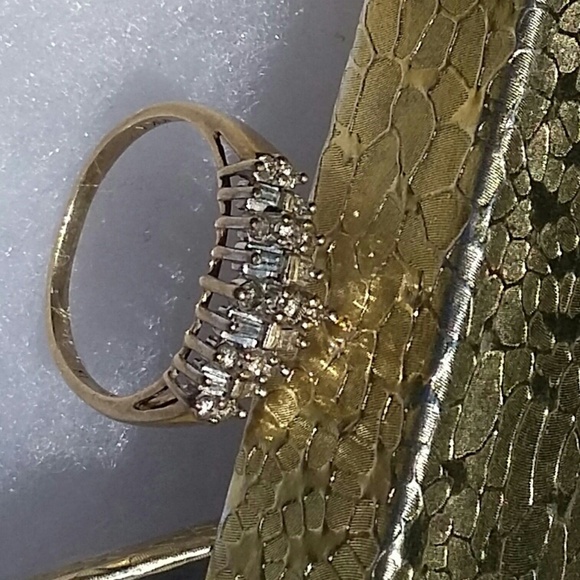 10k Gold Baguette ring with Solitaires - Picture 2 of 4